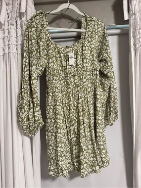 Old Navy Olive Green and White Floral Long Sleeve Dress